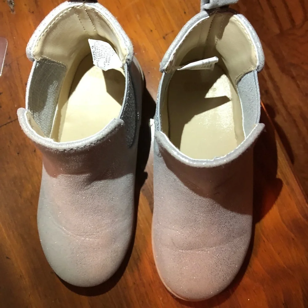Gymboree silver metallic